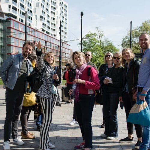 Rotterdam architecture tour/ Architectuur rondleiding Rotterdam/ Teamuitje Rotterdam/ Food tours rotterdam/ fietstour rotterdam/gids rotterdam vacature